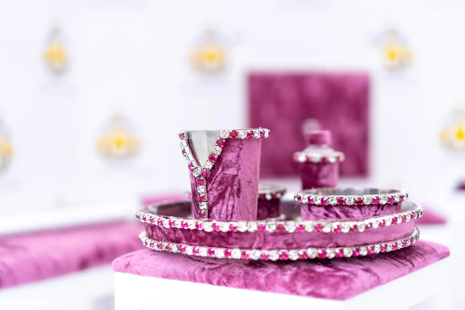 The Rose Quartz Sagan tray seen from above, with its bowls, cup and oil bottle in place.